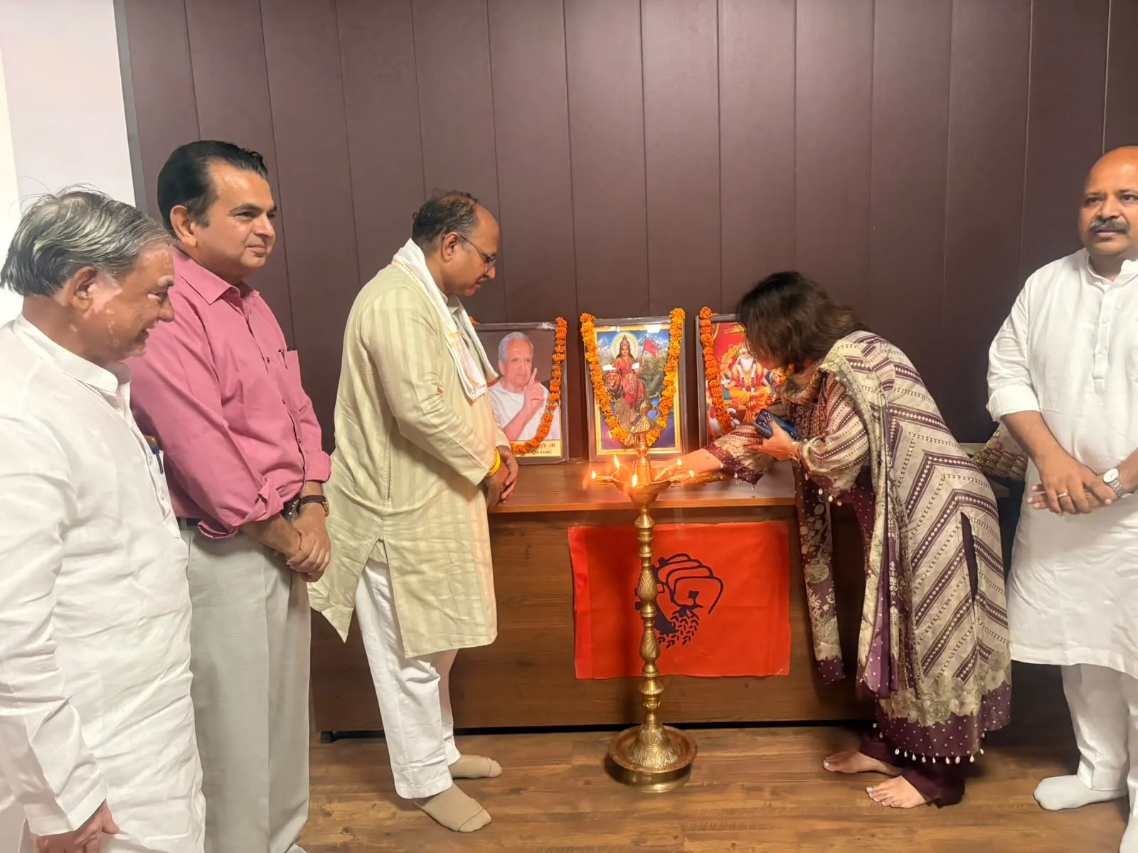 चतुर्थ वार्षिक चिकित्सक सम्मान समारोह: गाजियाबाद में डॉक्टरों और स्वास्थ्यकर्मियों का भव्य सम्मिलन