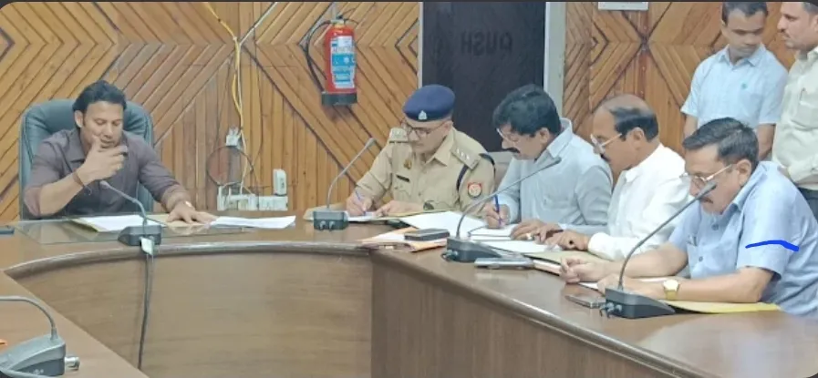 आज की बड़ी खबर: सहारनपुर में पत्रकार स्थायी समिति की बैठक, वरिष्ठ पत्रकार सुरेंद्र सिंघल की FIR पर निष्पक्ष जांच की मांग