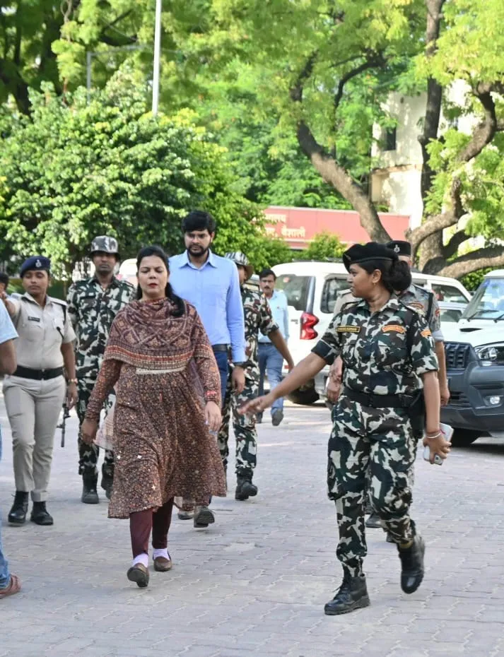 डीएलएड पाठ्यक्रम परीक्षा का चौथा दिन शांतिपूर्ण व कदाचारमुक्त संपन्न