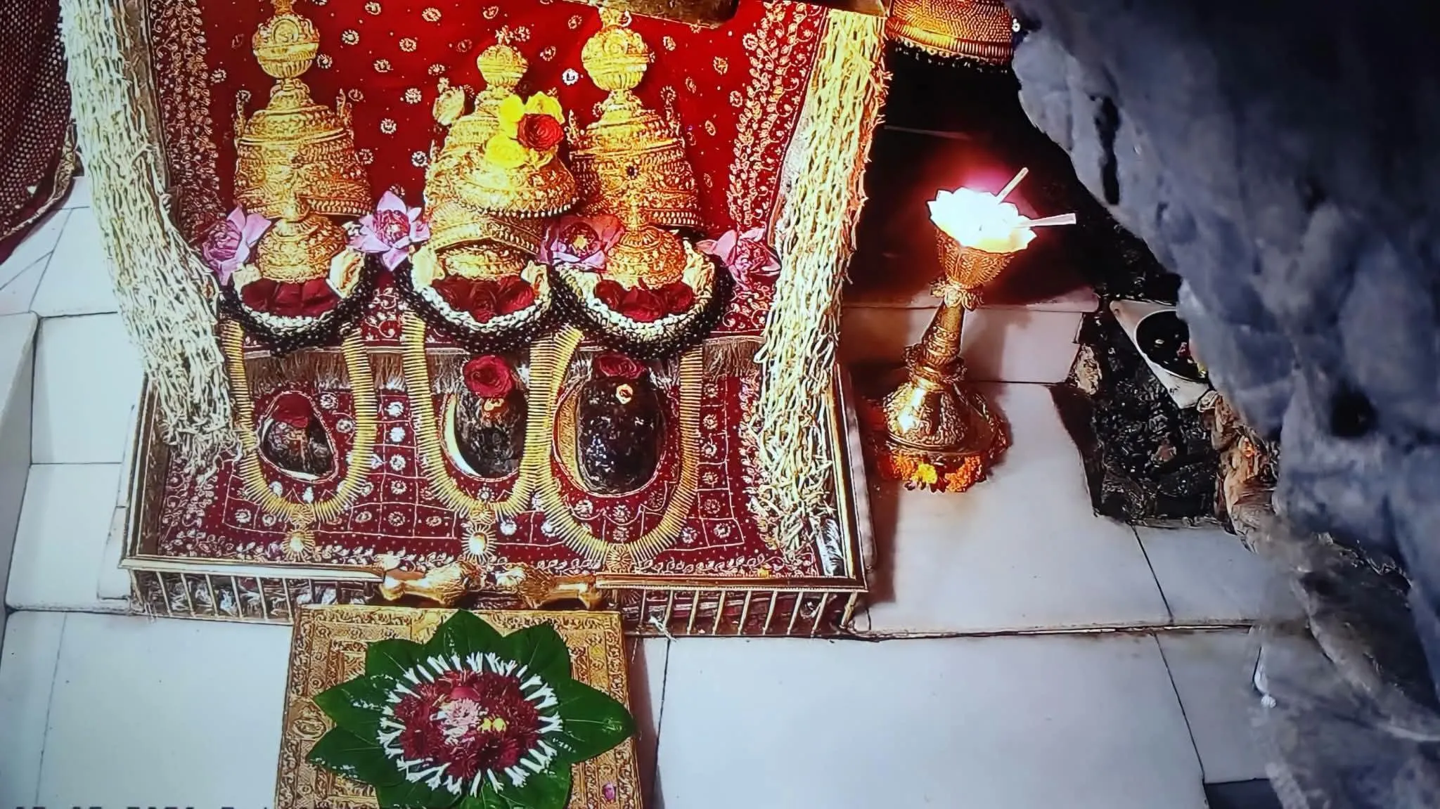 वैष्णोदेवी जी के मुख्य पुजारी सुदर्शन पुजारी जी को जन्म दिवस बहुत बहुत हार्दिक शुभकमनाये।