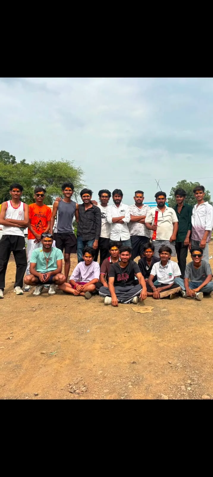 उमरिया के नव युवा मित्र मंडल ने बड़दा से नागलवाड़ी शिखर धाम तक डाक कांवड़ यात्रा 2 घंटे 30 मिनट में पूरी क