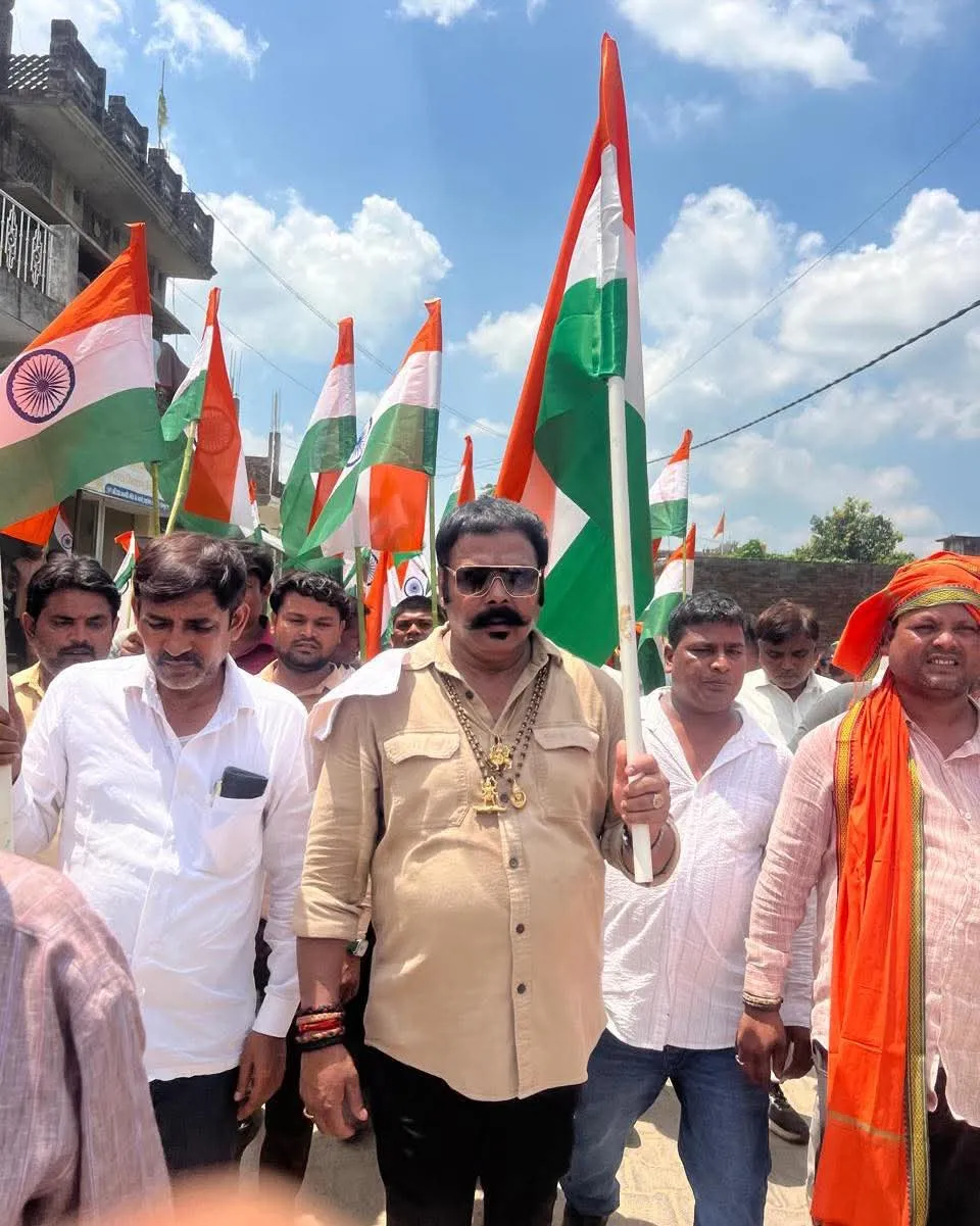 पूर्व विधायक शैलेश कुमार सिंह ‘शैलू’ के नेतृत्व में निकली तिरंगा यात्रा