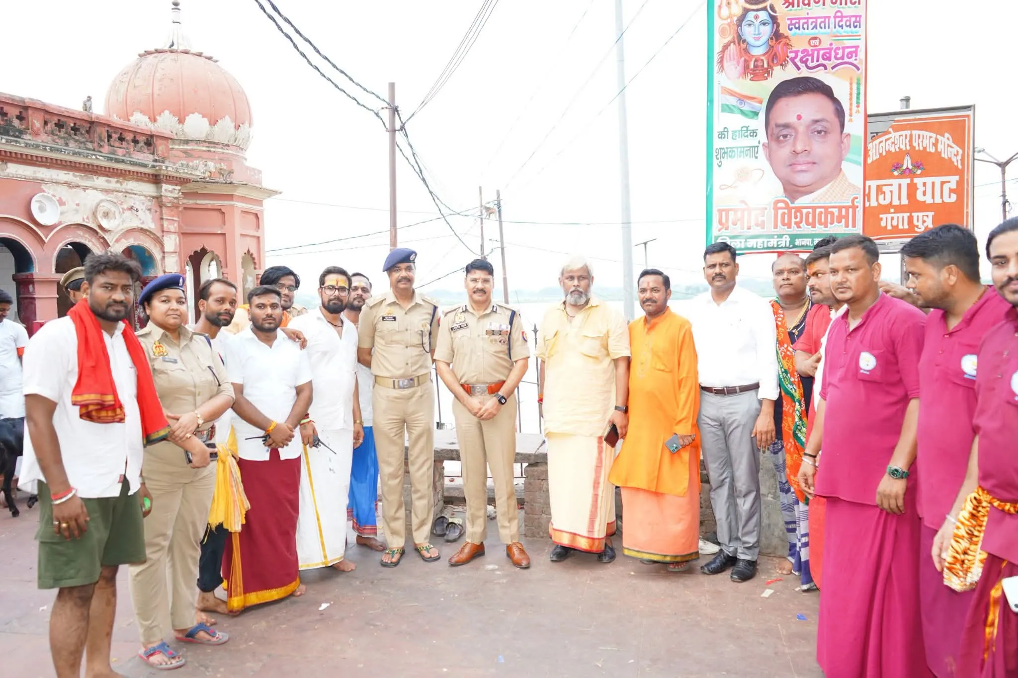 श्रावण मास के द्वितीय सोमवार पर आनंदेश्वर मंदिर में सुरक्षा व्यवस्था का पुलिस आयुक्त ने लिया जायजा...