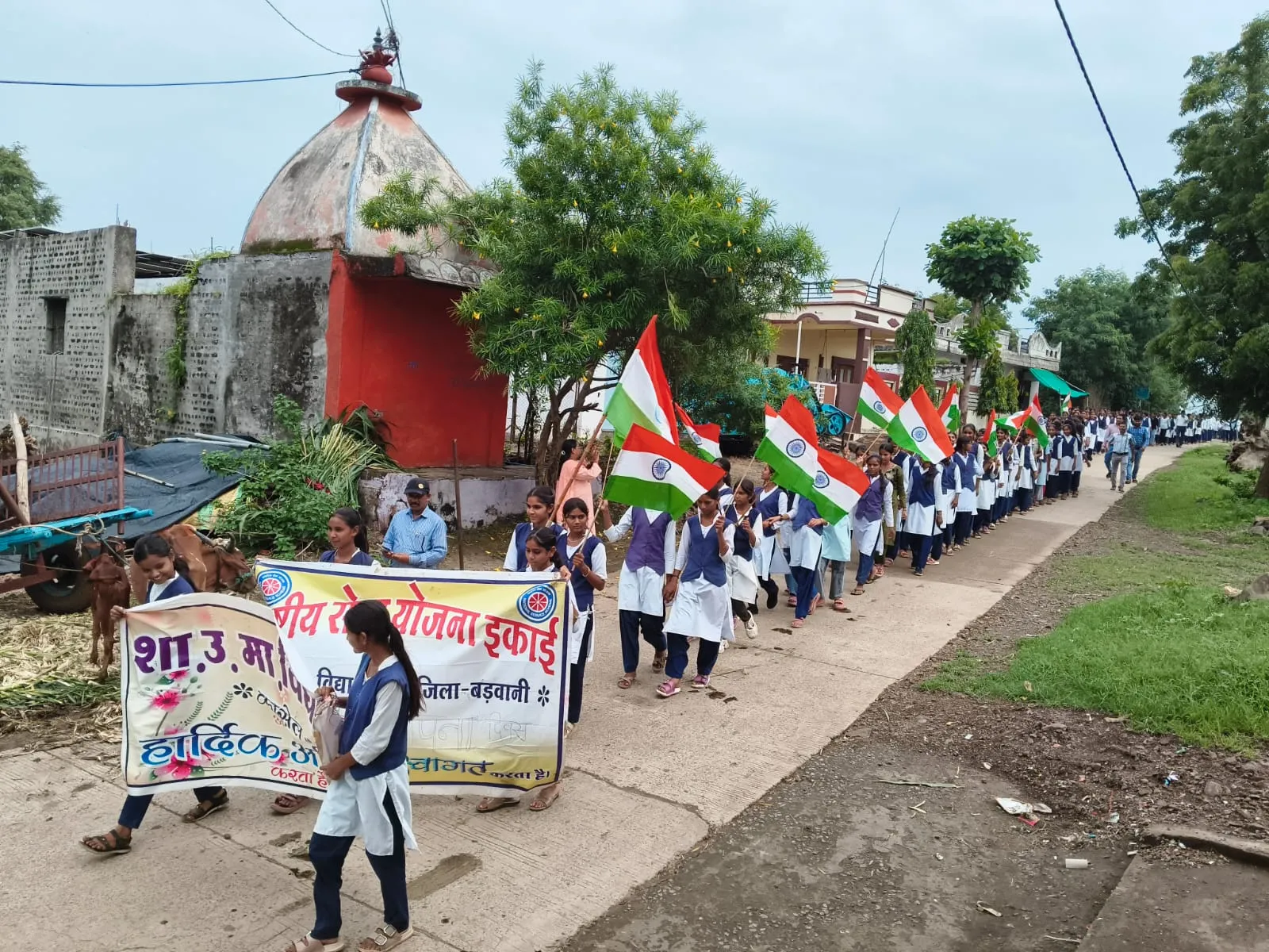 घर घर तिरंगा अभियान: कासेल के शासकीय स्कूल में भव्य तिरंगा रैली, विद्यार्थियों ने राष्ट्रध्वज की शपथ ल