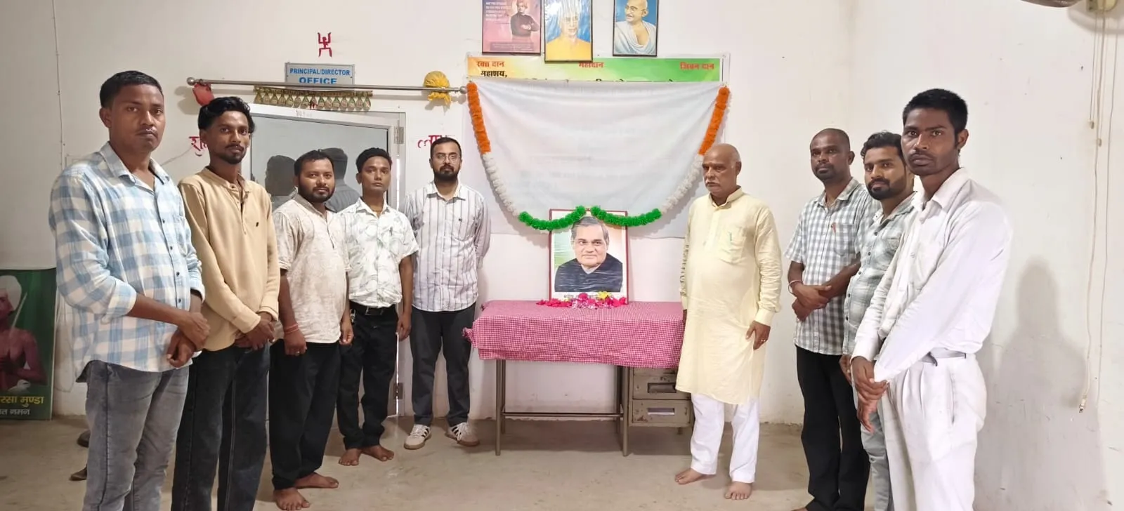 नारायण प्राइवेट आईटीआई में अटल बिहारी वाजपेयी की पुण्यतिथि मनाई गई