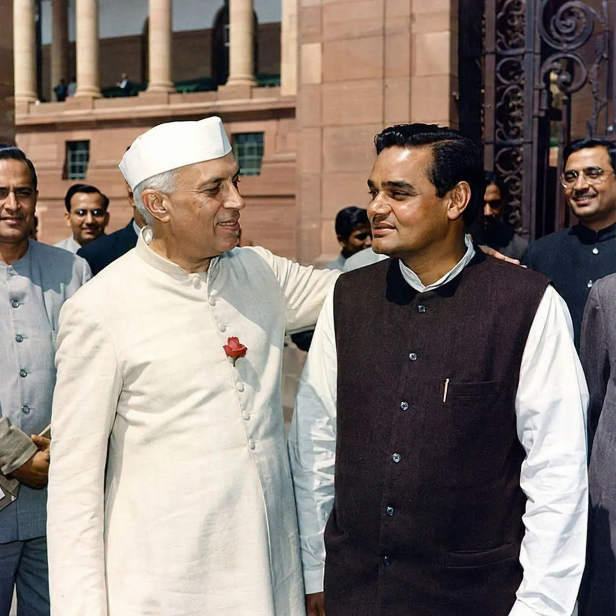 जाने कुछ ऐतिहासिक बातें ।