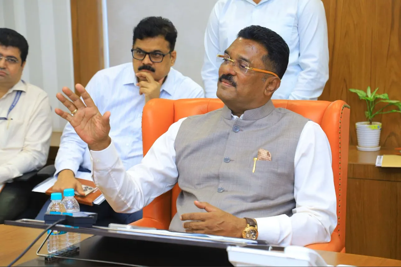 प्रताप सरनाईक की अध्यक्षता में धाराशिव में सह्याद्रि देवराई के ज़रिए पाँच देवराई बनाई जाएगी ।