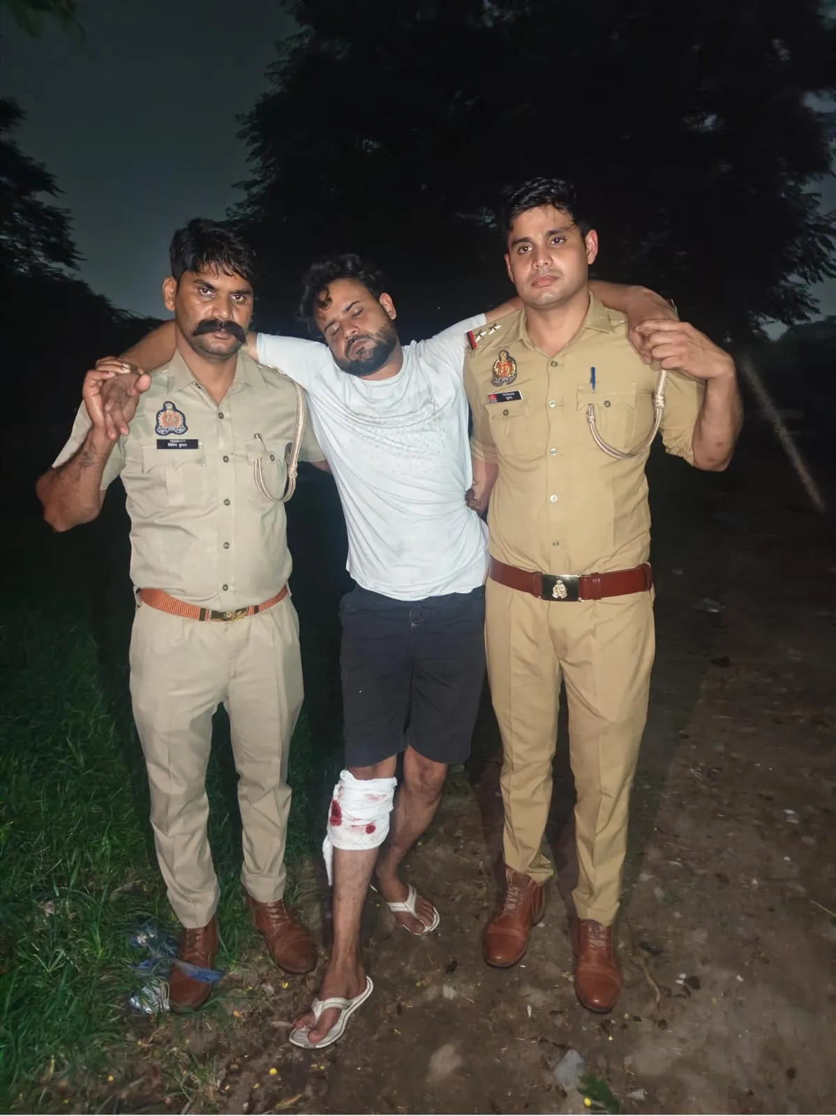 ग़ाज़ियाबाद में पुलिस मुठभेड़ घायल अपराधी गिरफ्तार