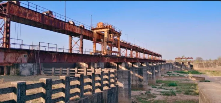 पांकी बराज डूब क्षेत्र की सरकारी जमीन की बंदोबस्ती पर गंभीर सवाल, करोड़ों की निकासी के आरोप