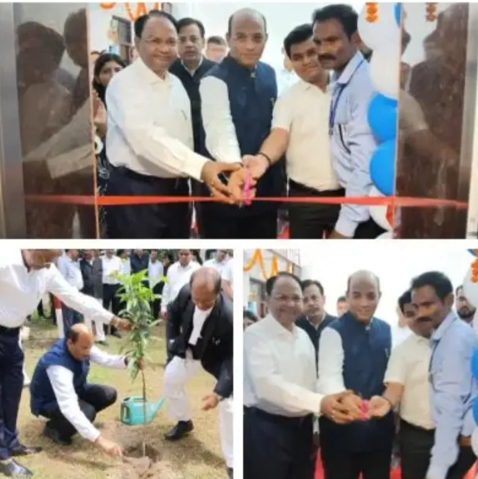 व्यवहार न्यायालय पूर्णिया परिसर में सोमवार को दो ऐतिहासिक क्षण एक साथ देखने को मिले।