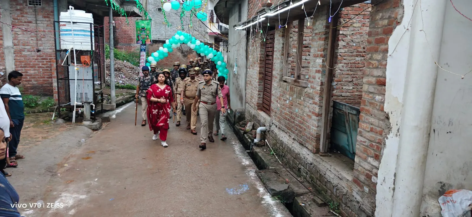 उन्नाव के सफीपुर कस्बे में आगामी बारावफात पर्व को शांतिपूर्ण एवं सकुशल संपन्न कराने के लिए पुलिस और प्रशासन अलर्ट