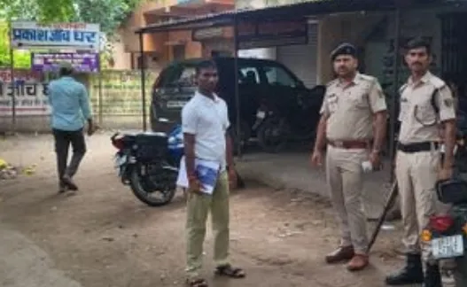 घाट किनारे झाड़ी में मिला नवजात शिशु का शव
