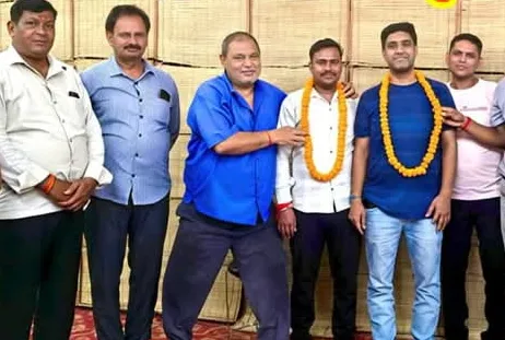 कछवामिर्जापुर पत्रकार प्रेस क्लब में अजय सेठ बने संरक्षक, शिवम मोदनवाल को उपाध्यक्ष की जिम्मेदार