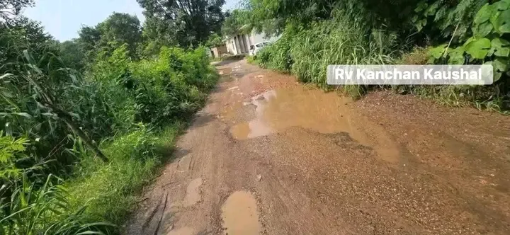 हिमाचल प्रदेश/कांगडा/हमीरपुर/बिलासपुर/बिलासपुर:-बरठीं-बड़गांव-टिहरा-सुनाणी-घुमारवीं सड़क की हालत बदहाल, राहगीर परेशान