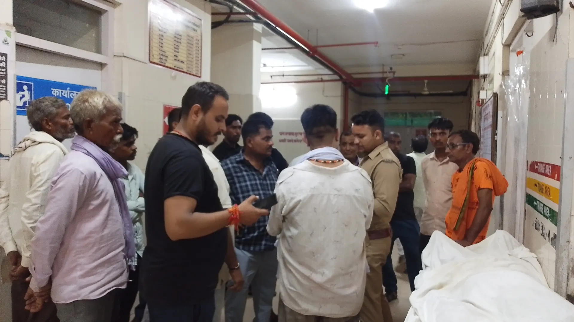 पंखे में उतरे करंट की चपेट में आने से मजदूर की मौत, परिवार में मचा कोहराम