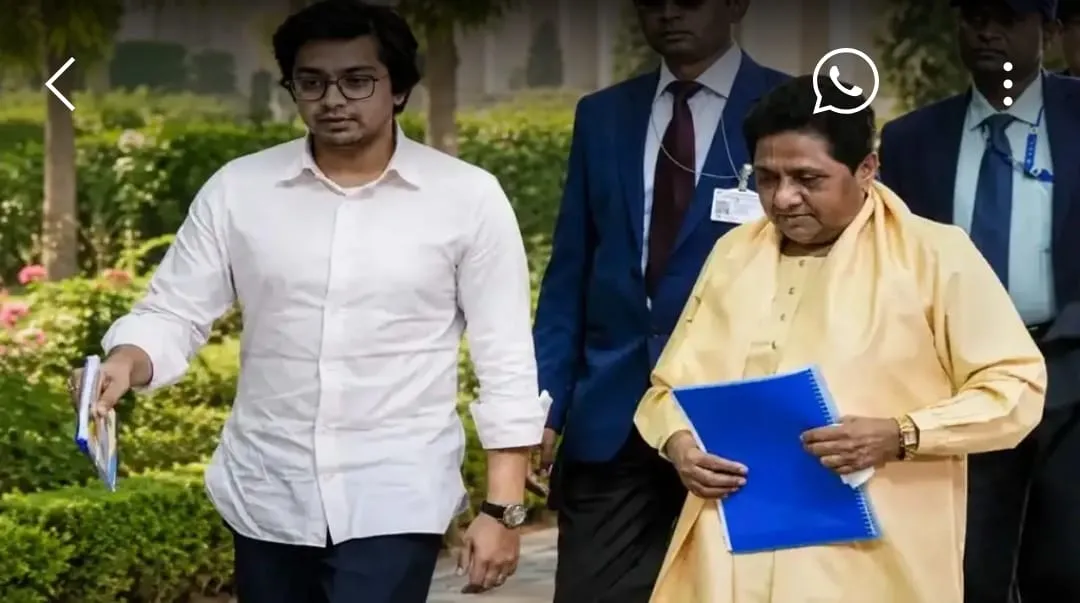*मायावती ने आकाश आनंद का एक फिर छीना बड़ा पद, कहा- "अभी और मैच्योर होने की जरूरत"*