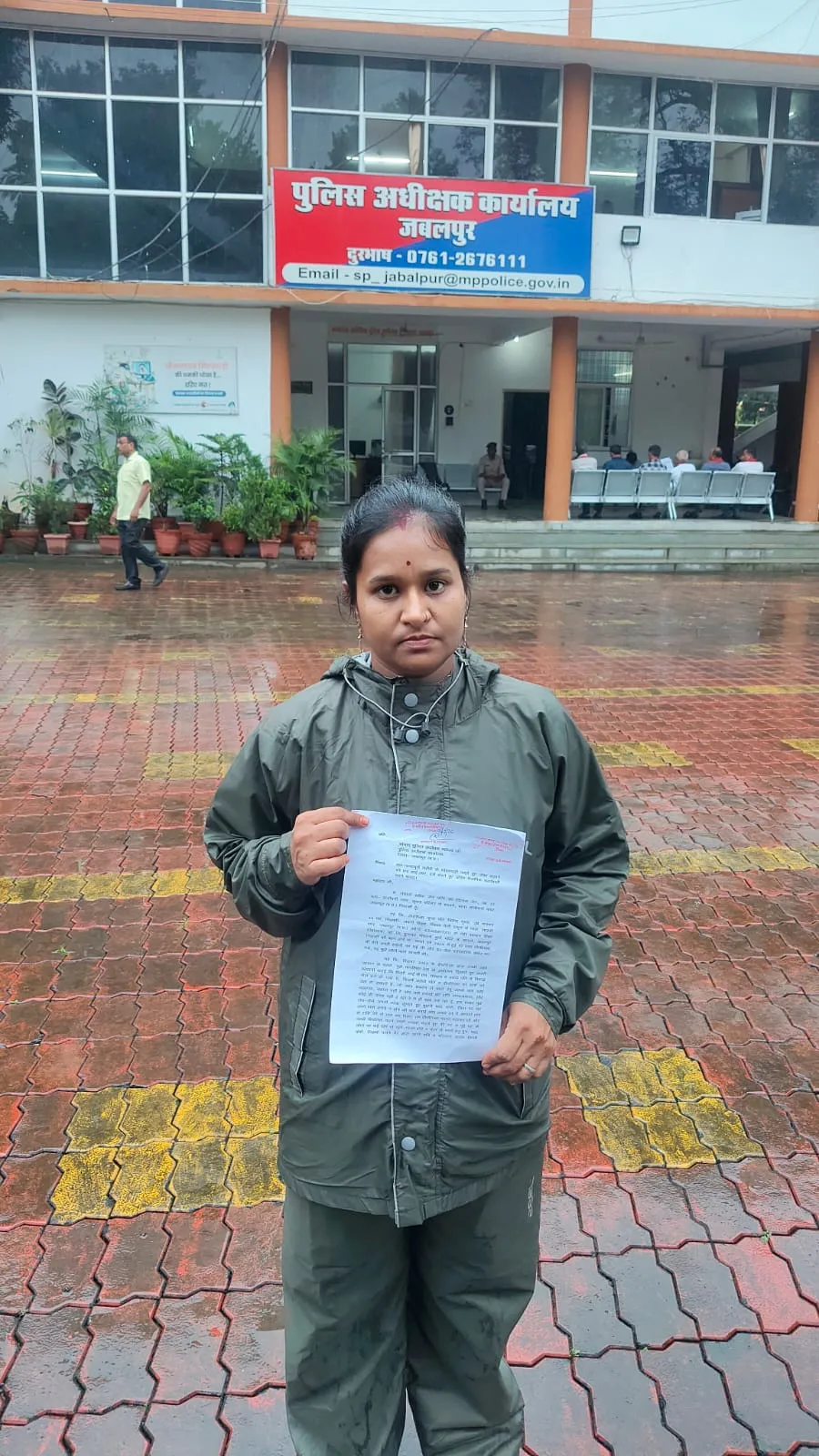 विश्वास का खून: जिसे माना बड़ी बहन, उसी ने धोखे से हड़प लिए सोने-चांदी के जेवर!