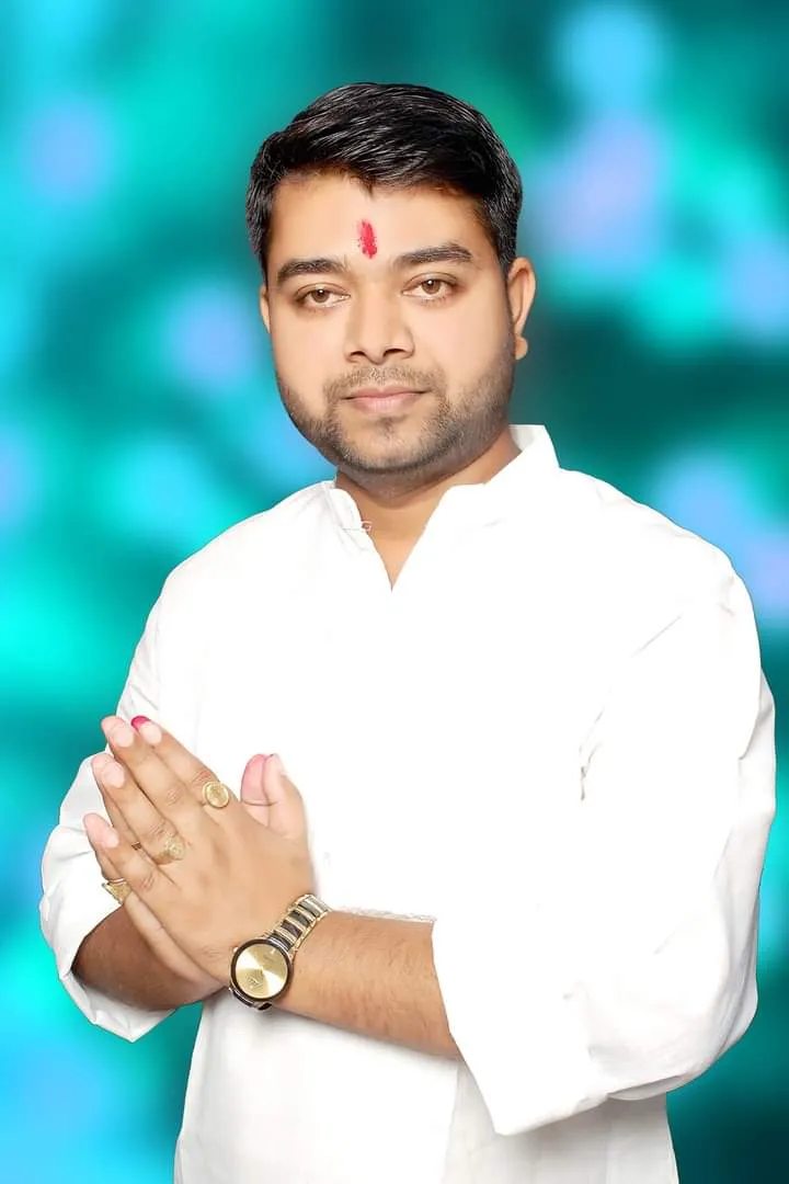 पूर्व छात्र संघ अध्यक्ष समाजसेवी बनवारी गुप्ता ने दी श्रीकृष्ण जन्माष्टमी की हार्दिक बधाई