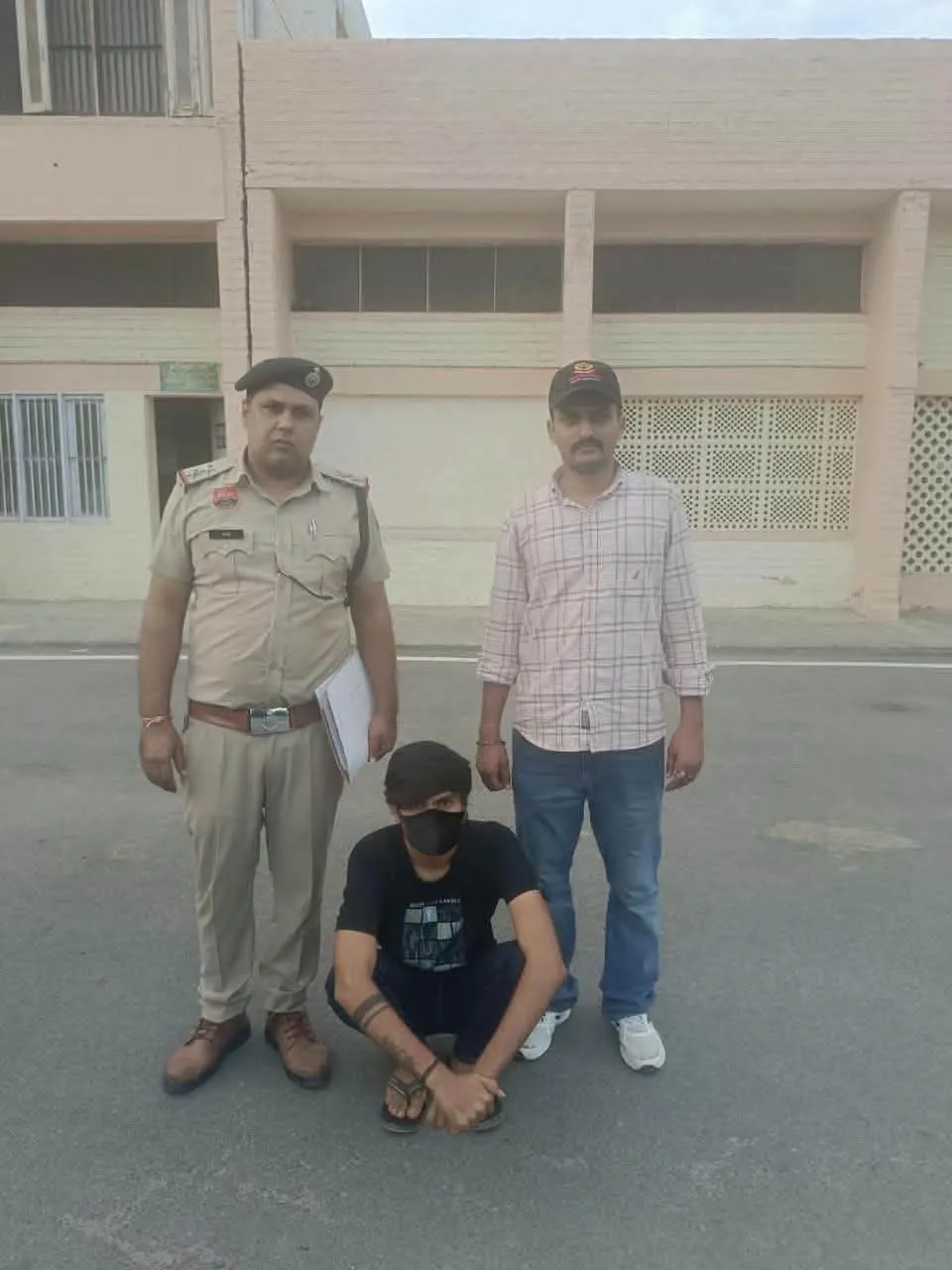 फर्जी कस्टमर केयर नंबर के झांसे में आकर ठगी का शिकार हुए दो लोग, साइबर थाना NIT ने दो आरोपितों को दबोचा*