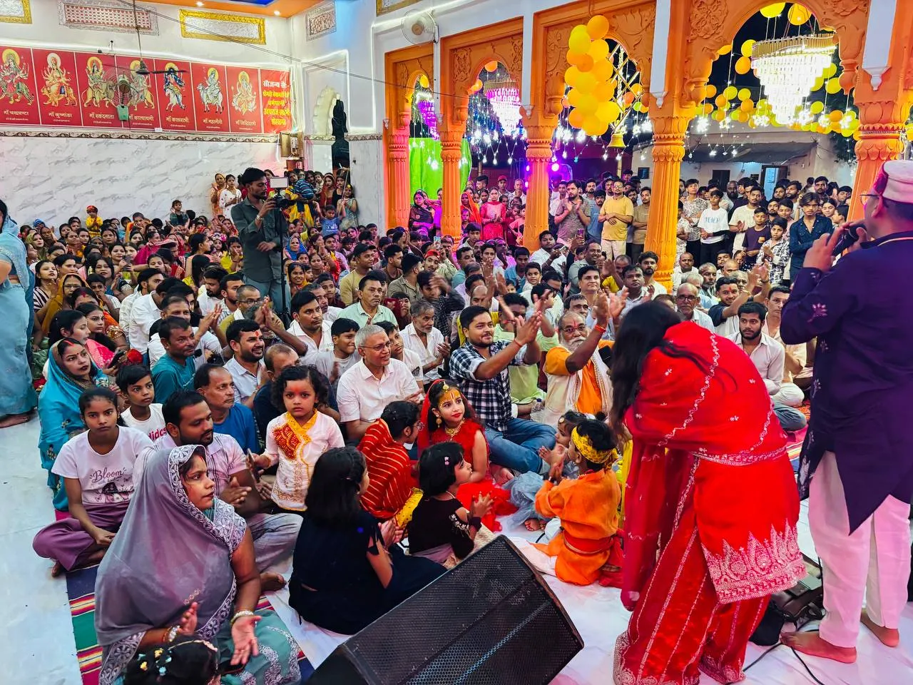बारिश के बीच श्री राम जानकी मंदिर में धूमधाम से मनाई गई श्रीकृष्ण जन्माष्टमी