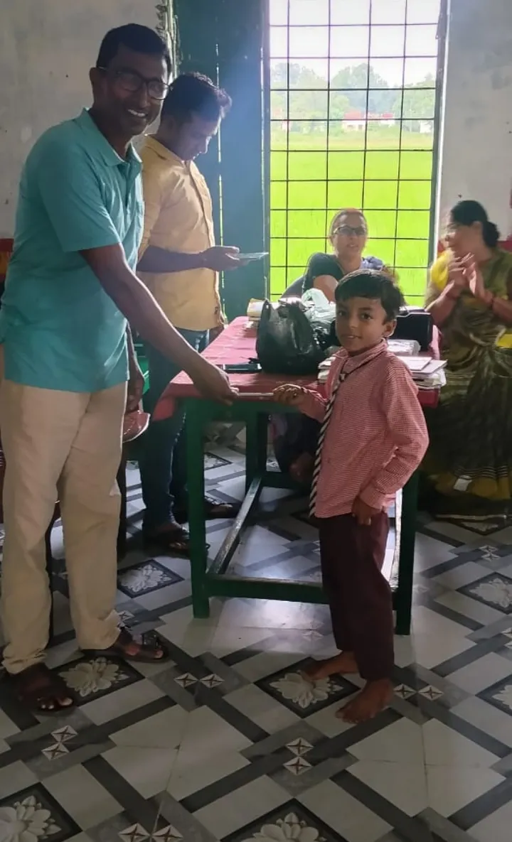 प्राथमिक विद्यालय पट्टी धर्मदास में धूमधाम से मनाया गया शिक्षक दिवस