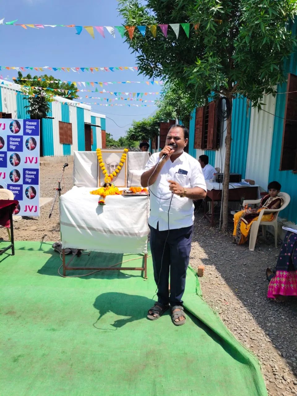 Teachers’ Day Celebrated with Enthusiasm at Jintur School