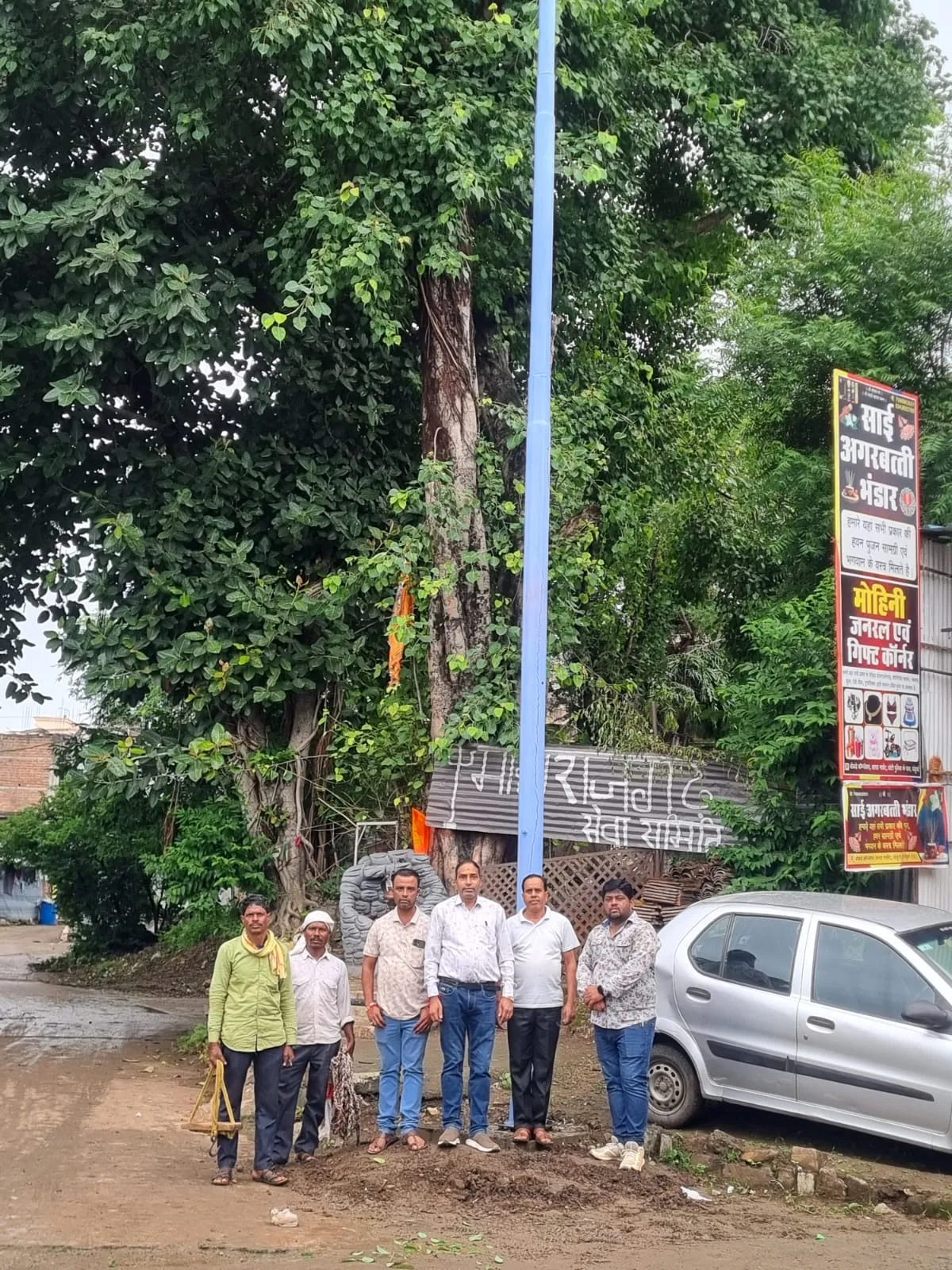 पार्षद प्रदीप कामदार की सक्रियता रंग लाई, शारदा मार्केट की पुलिया अब हाईमास्क लाइट से हुई रोशन
