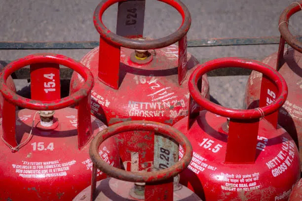 LPG बुकिंग नियम में बड़ा बदलाव, ग्राहकों को बड़ी राहत