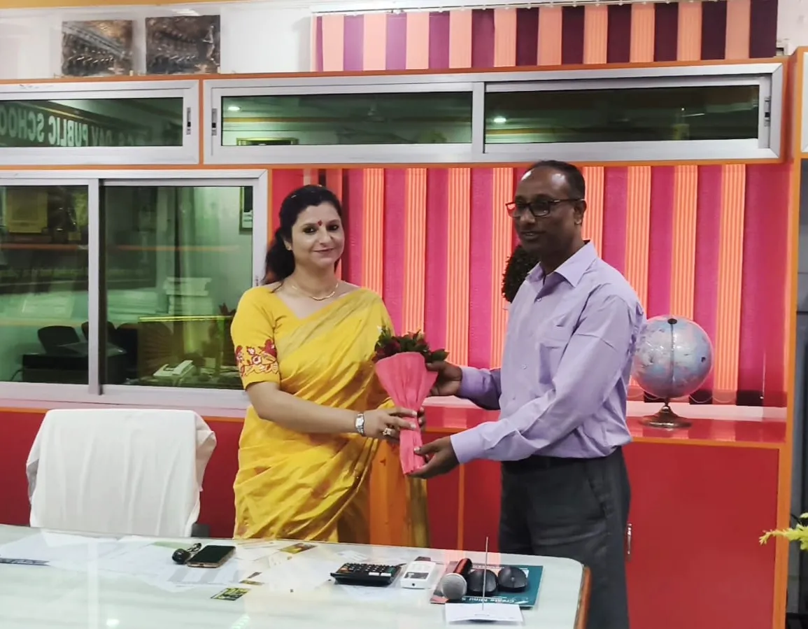 मोतिहारी को मिली नई शैक्षिक उड़ान: 
सी एस डी ए वी पब्लिक स्कूल में स्नेह चतुर्वेदी ने प्राचार्या का पदभार ग्रहण किया