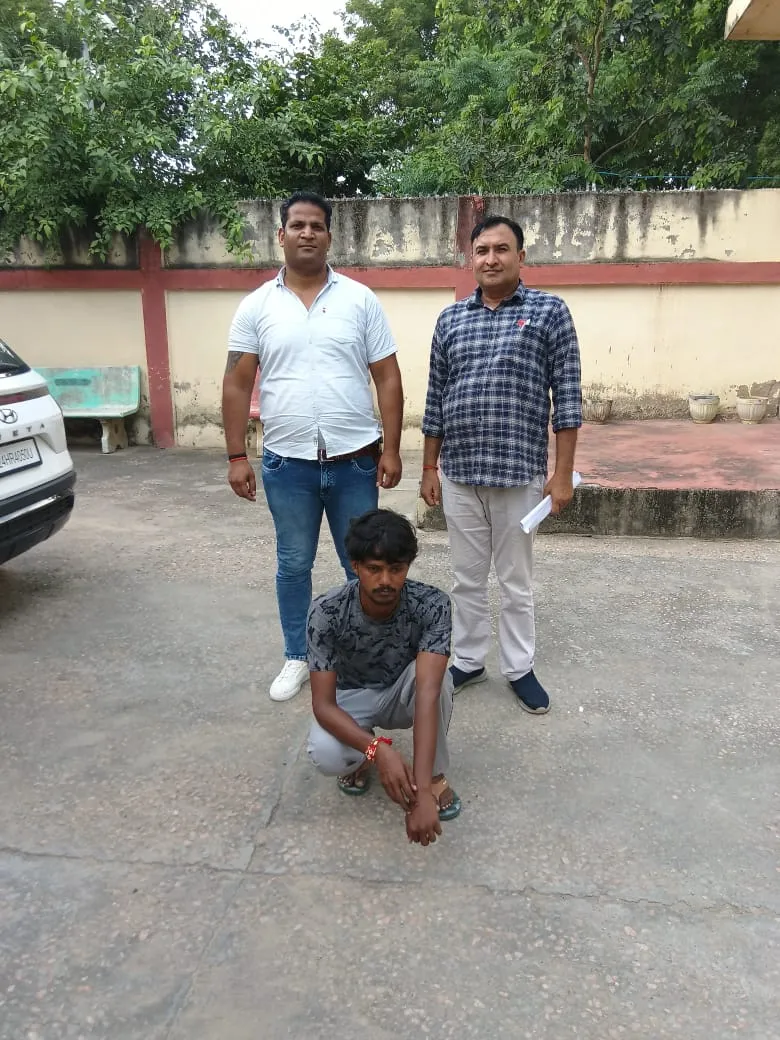 663 बोतल अवैध शराब मामले में सागर की भूमिका उजागर, वितरण में इस्तेमाल स्कूटी जब्त।