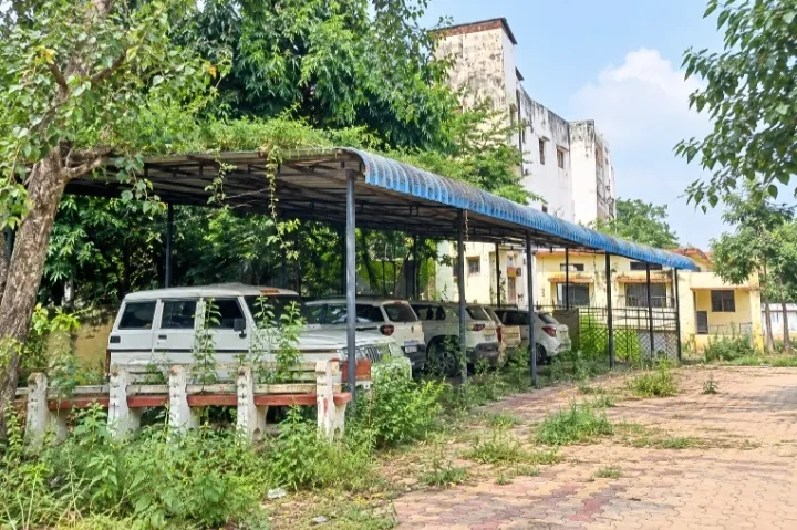 टिमरनी: स्वच्छता का पाठ पढ़ाने वाली जनपद पंचायत खुद बदहाल