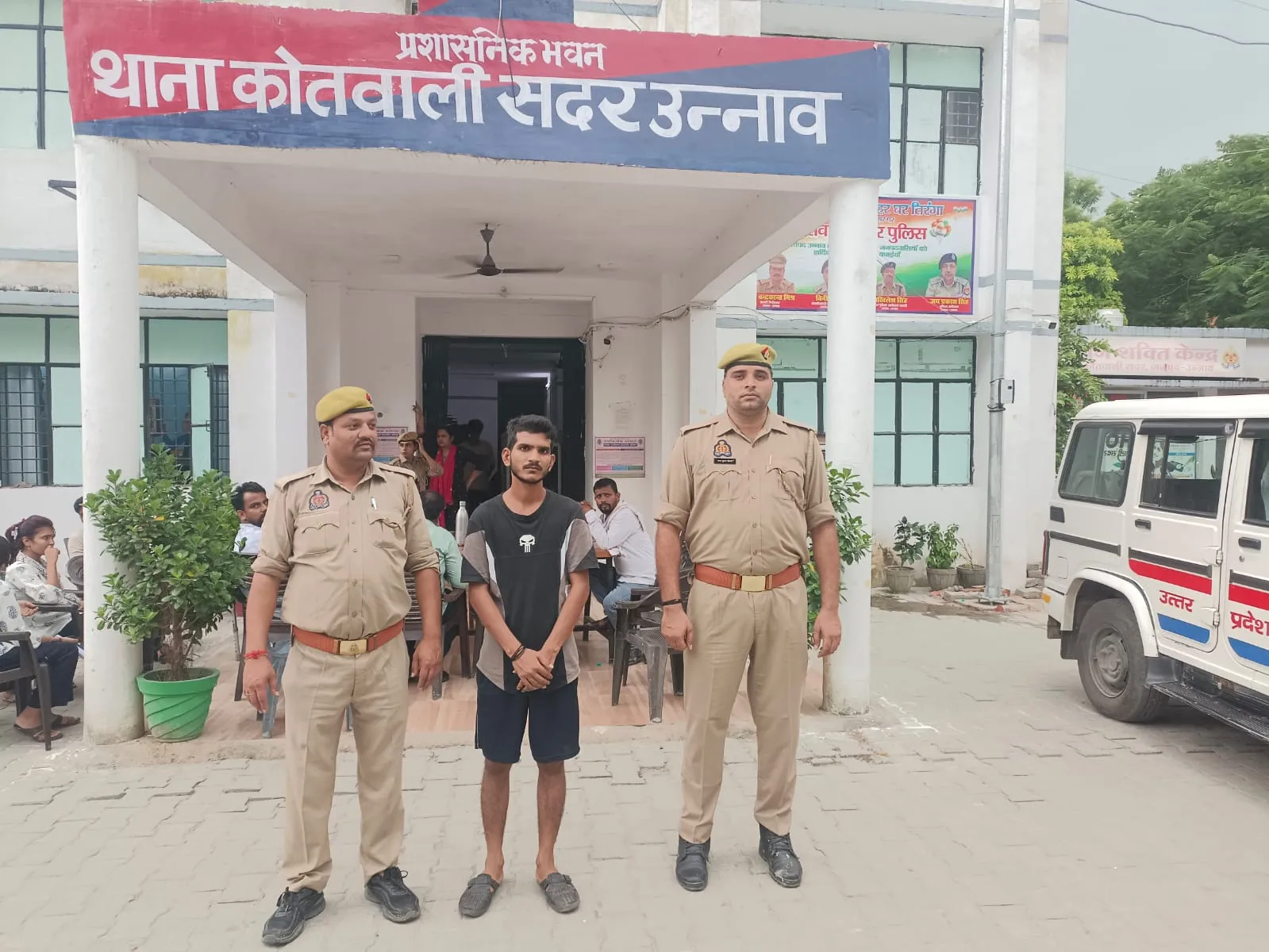 उन्नाव में दुष्कर्म के मामले में वांछित आरोपी गिरफ्तार, गांधी नगर तिराहे से पुलिस ने दबोचा
