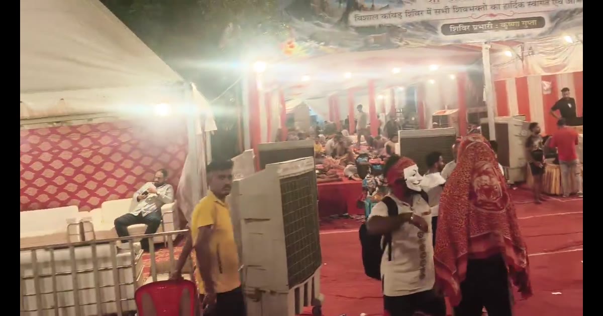 मेरठ में कांवड़ यात्रा का भव्य नजारा, सेवा और आस्था से गुलजार हुईं सड़कें